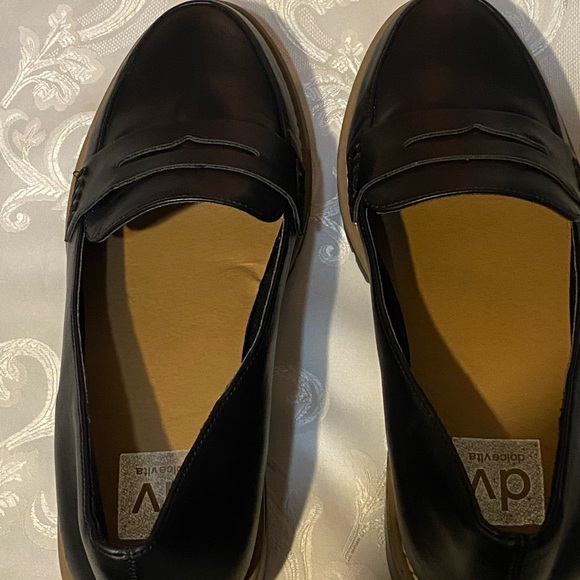 🎁DOLCE VITA BLACK LEATHER DRESS SHOES! - Picture 2 of 6